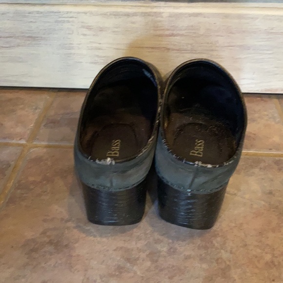 Bass Clogs - Picture 3 of 5